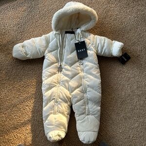 Brand new white snow suit (6-9 months)